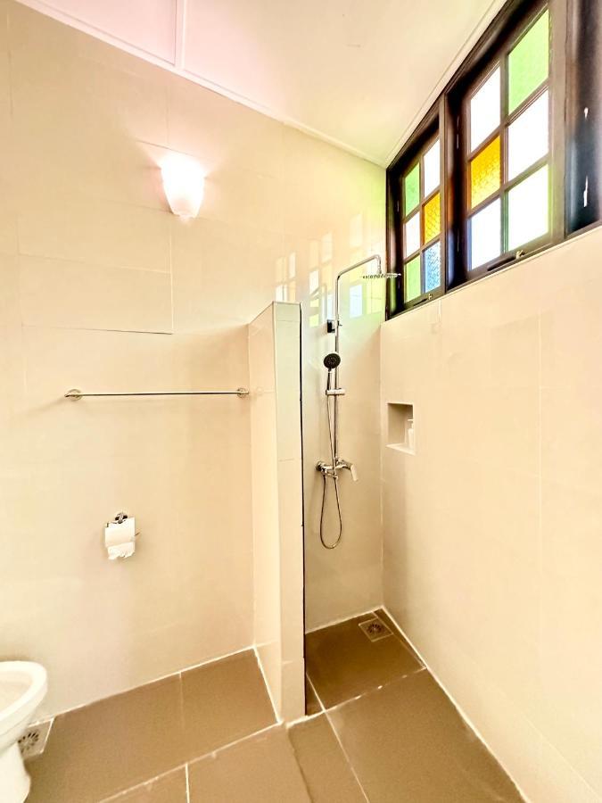 Madras Inn 58-1 Private Bathroom George Town Exterior photo
